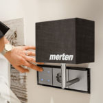 Schirmlampe_Taster_3er-Rahmen_754x754