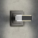 Wandlampe_anthrazit_chrom_an