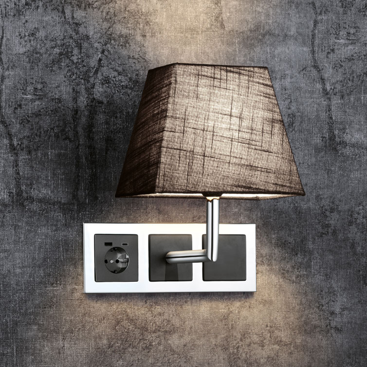 Schirmlampe_3fach_USB_SystemM_754x754-