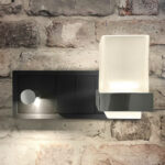 Licht_Stick_Wasserglas_frontal_Bad_an