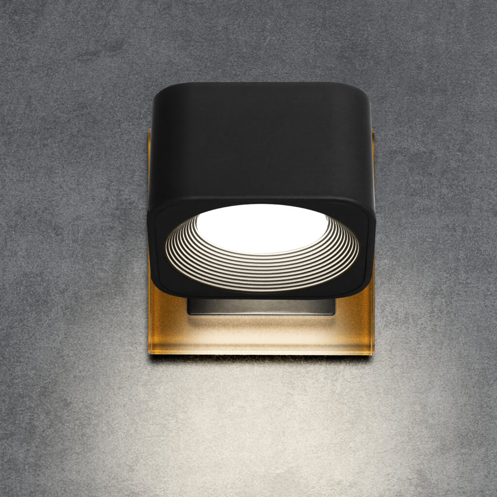 Wandleuchte_Akku_eckig_bernstein_frontal