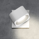 Wandleuchte_Akku_eckig_weiß_System_M_frontal_licht_an