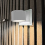 Wandleuchte_Akku_rund_weiß_Akustikwand_01