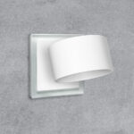 Wandleuchte_Akku_rund_weiß_glas_D_Life_perspektive_licht_aus