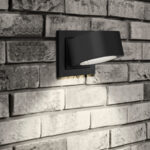 Wandleuchte_Detail_Wand_eckig_licht_an