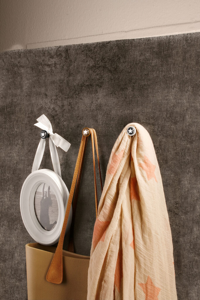 Beispiel_weiss_anthrazit_bronze_Flur